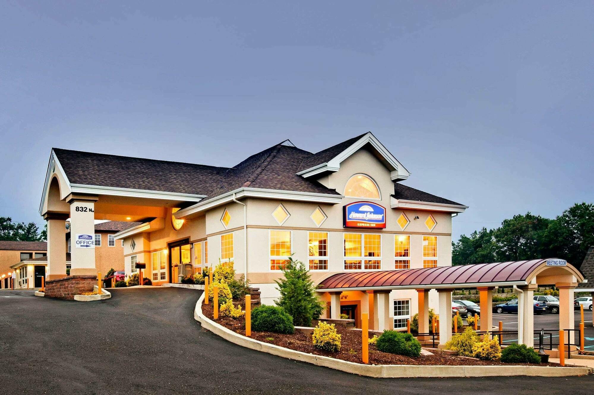 Howard Johnson By Wyndham Blackwood Near Philadelphia Exterior photo